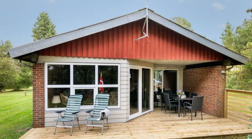 Photo of "Åsemarie" - 500m to the fjord