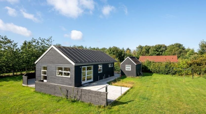 Photo of "Anja" - 550m to the fjord