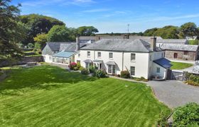 Photo of emmetts-grange-simonsbath