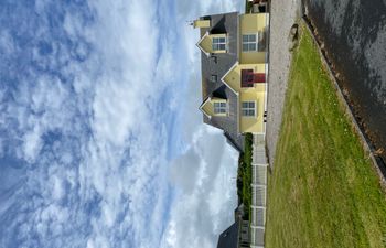 4 Bedroom Holiday Rental in Kilkee Holiday Home