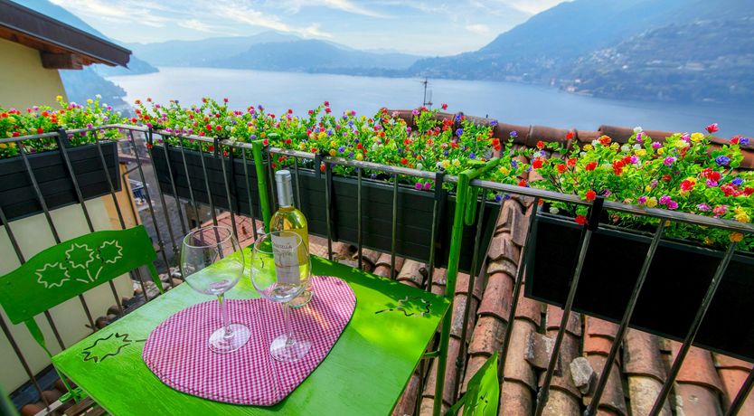 Photo of Lake Como's View