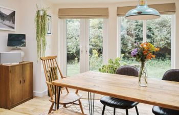 Tigh Na Bruthaich Holiday Home