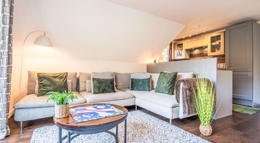 Photo of Pine Needle Lodge