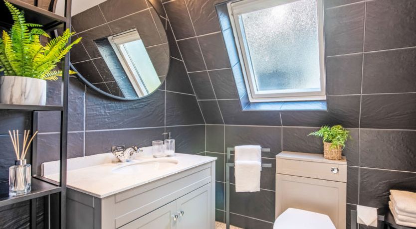 Photo of Pine Needle Lodge