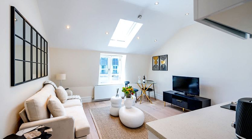 Photo of Mews Retreat