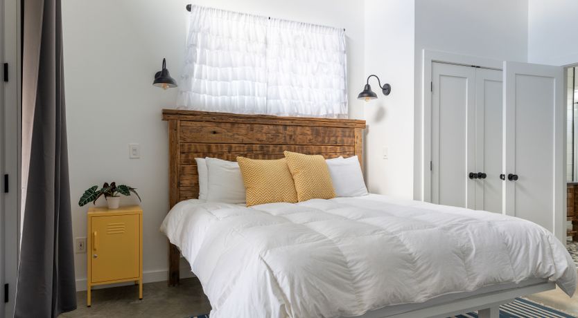 Photo of Yonah Magic