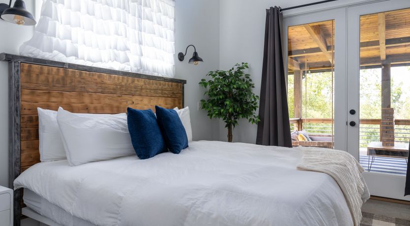 Photo of Yonah Magic