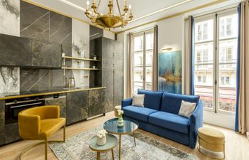 Elegant Gold Holiday Home