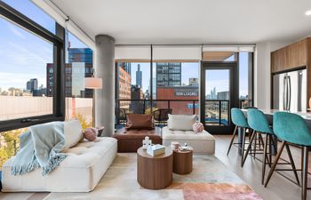 The Chi-town Charm Holiday Home