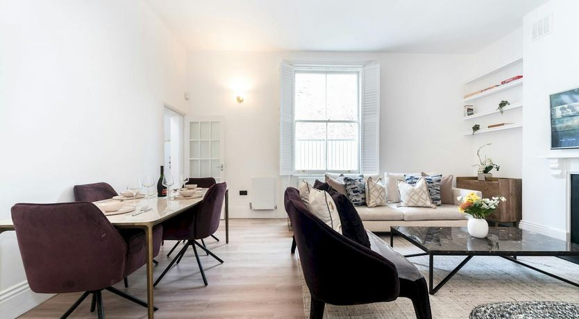 Photo of Royal Grandeur