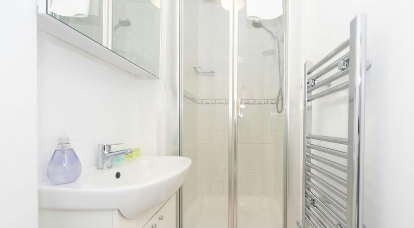 Photo of Royal Grandeur