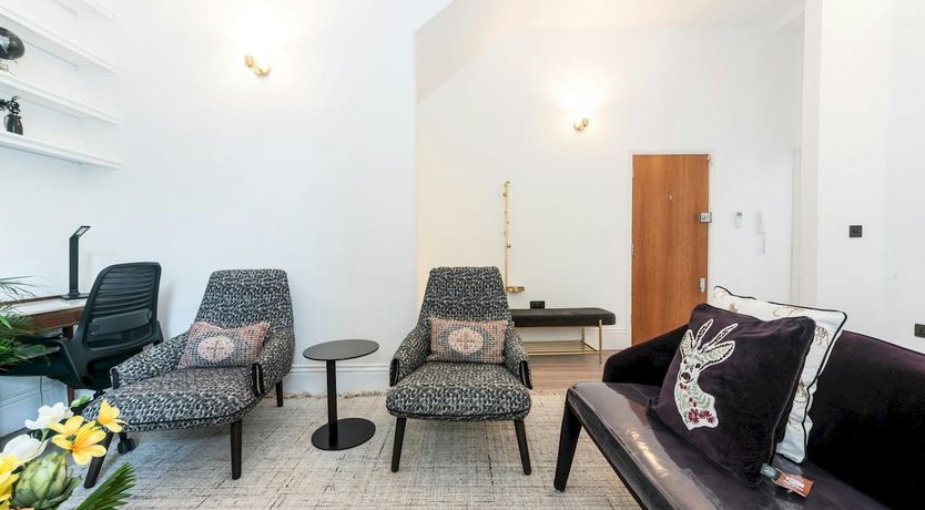 Photo of Royal Grandeur