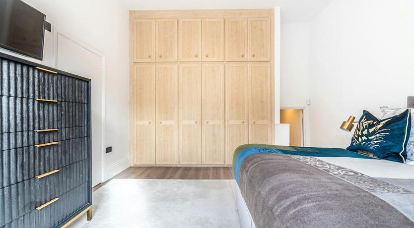 Photo of Royal Grandeur