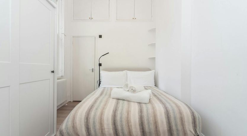 Photo of Royal Grandeur