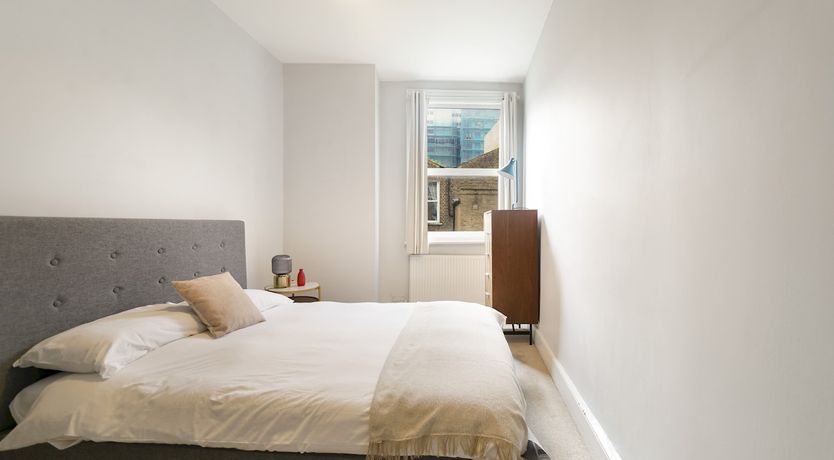 Photo of A Thames View