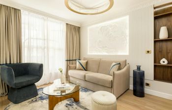 Elegant Evening Holiday Home
