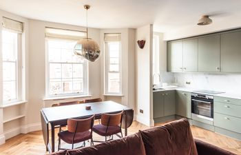 The Queensway Holiday Home