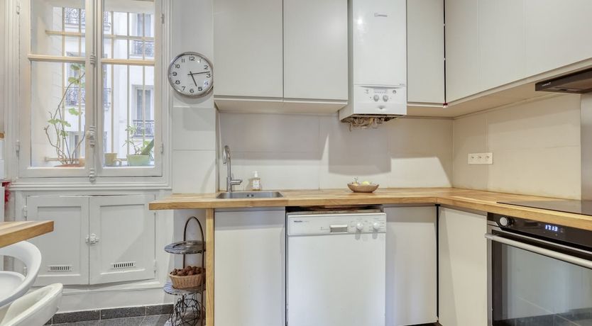 Photo of Elegant Parisian Dwelling