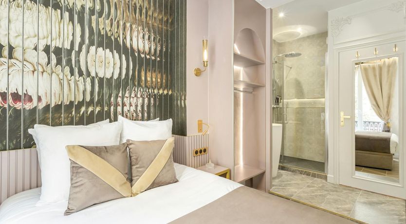 Photo of Antique View