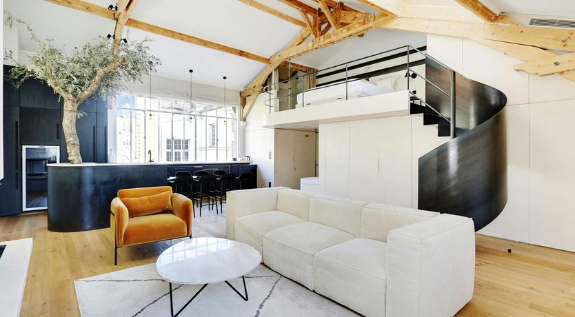 Photo of Old Parisian Jewel