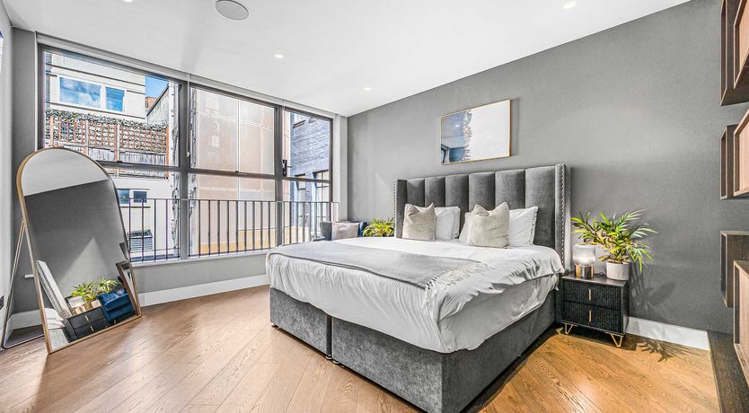 Photo of Gleaming Place