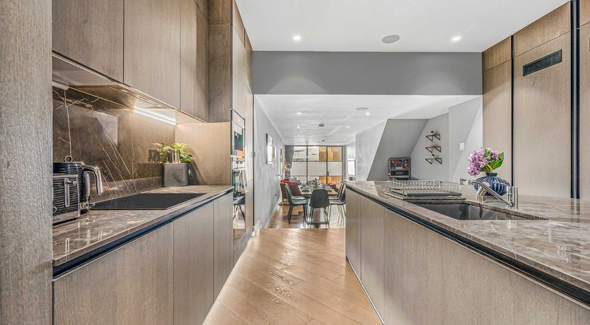 Photo of Gleaming Place