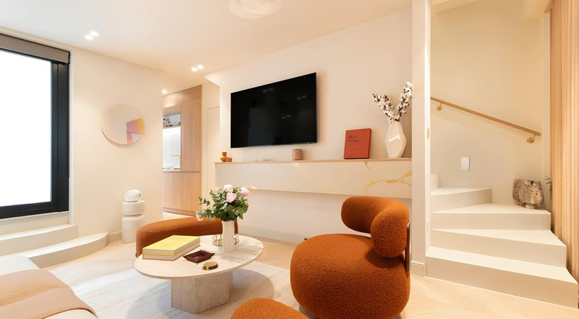 Photo of The Pearl of the Seine