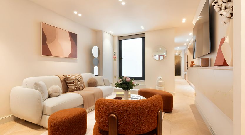 Photo of The Pearl of the Seine