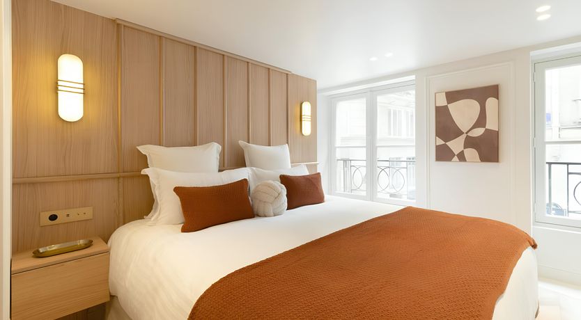 Photo of The Pearl of the Seine