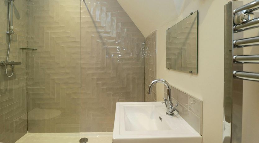 Photo of Cotswold Honey Coloured Cottage