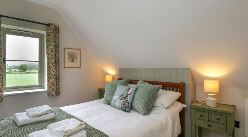 Photo of Cotswold Honey Coloured Cottage