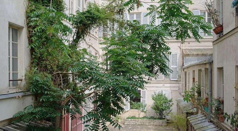 Photo of By Saint-Sulpice