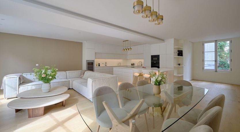 Photo of By Saint-Sulpice