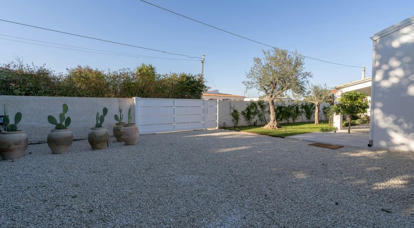 Photo of Siracusa White