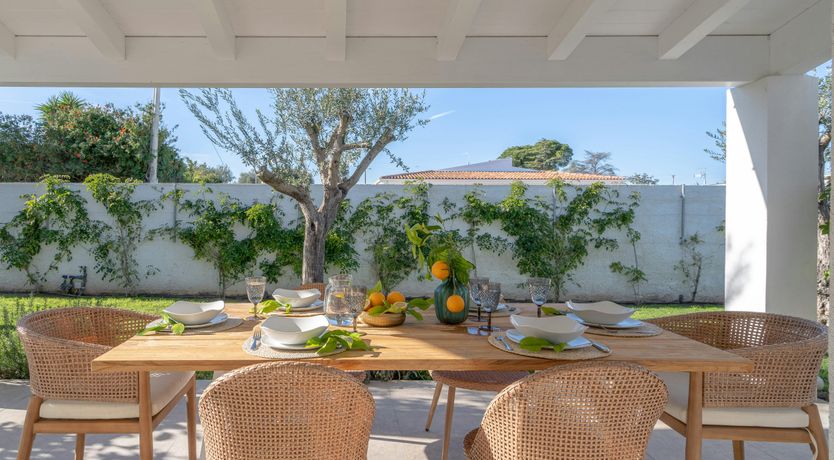 Photo of Siracusa White