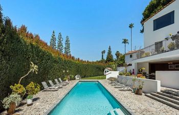 The Majestic Residence Holiday Home