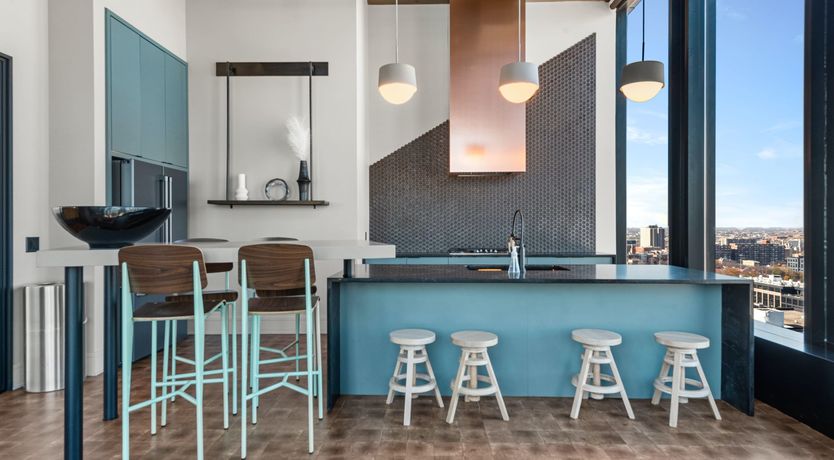 Photo of The West-Loop Wavelength