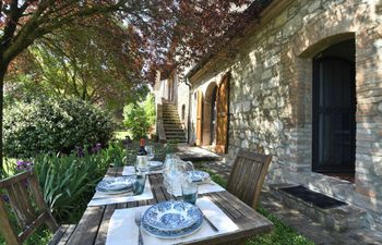 Rustic Siena Holiday Home