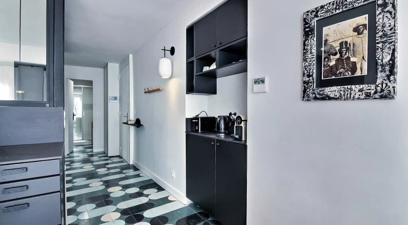 Photo of Avenue View