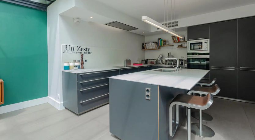 Photo of Avenue & Elegance