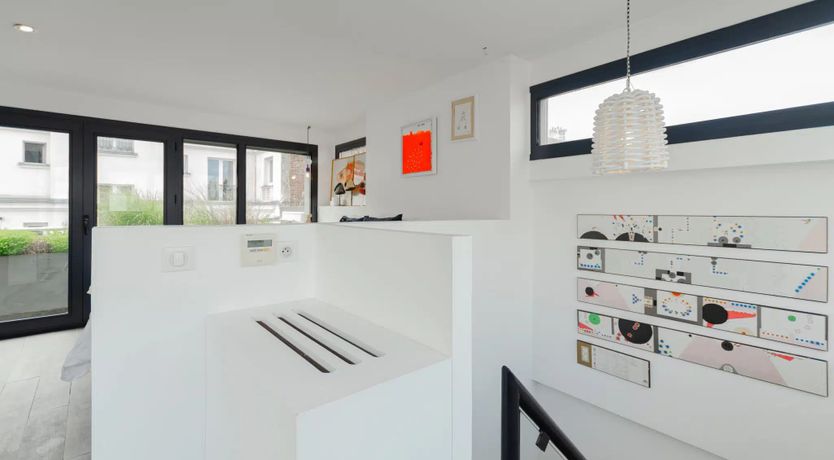 Photo of Avenue & Elegance