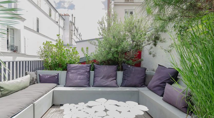 Photo of Avenue & Elegance