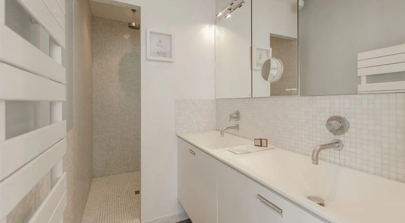 Photo of Avenue & Elegance