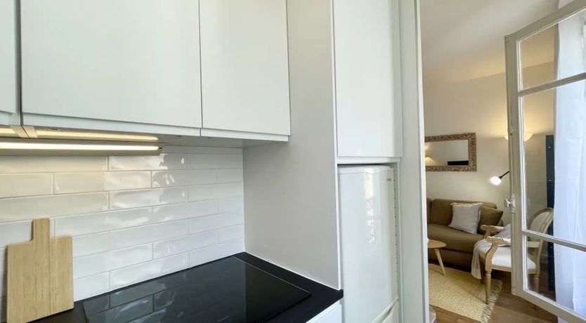 Photo of Golden Avenue