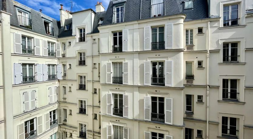 Photo of Golden Avenue