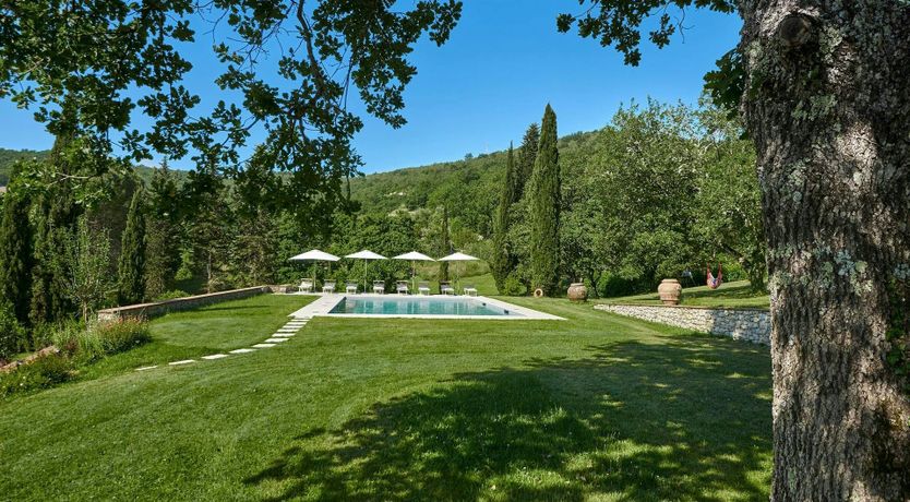 Photo of Vineyard House