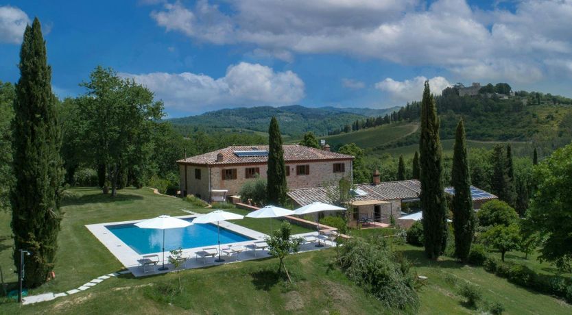 Photo of Vineyard House