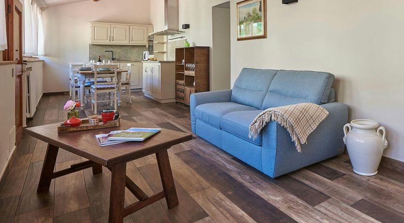 Photo of Vineyard House