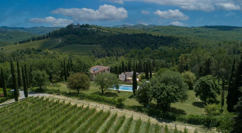 Photo of Vineyard House