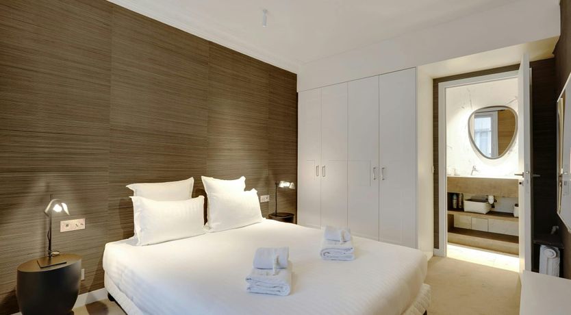 Photo of Jade Circle